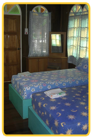 Perhentian Island. Mama's Chalet. We offer you the chalets, rooms, and meals at the reasonable price.